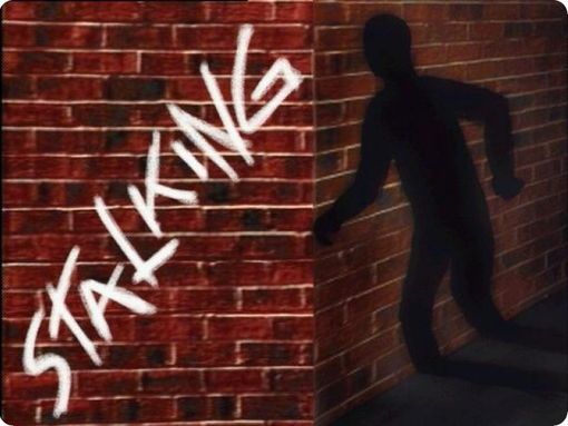 Paziente si innamora della sua dottoressa: 23enne di Alba denunciato per stalking