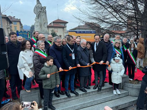 Una delegazione di Area Vasta al varo della linea ferroviaria Savigliano-Saluzzo-Cuneo Una delegazione di Area Vasta al varo della linea ferroviaria Savigliano-Saluzzo-Cuneo