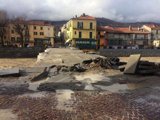 “Meglio di un calcio negli stinchi”, Balocco critica il ministro Costa sui 5 milioni assegnati ad Asti e Alessandria per emergenza alluvione 2016 “Meglio di un calcio negli stinchi”, Balocco critica il ministro Costa sui 5 milioni assegnati ad Asti e Alessandria per emergenza alluvione 2016