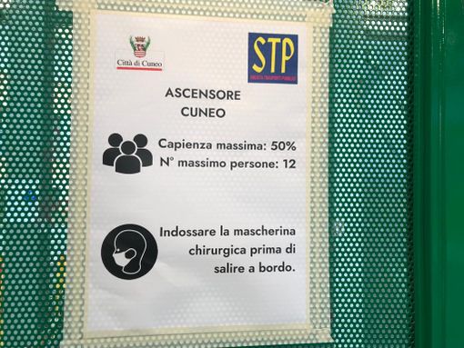 L'ascensore inclinato viaggerà al 50% della capienza: non più 4 persone, ma 12 a giro L'ascensore inclinato viaggerà al 50% della capienza: non più 4 persone, ma 12 a giro