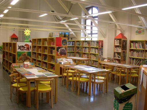 Chiudono musei civici e biblioteca a Bra, ma la lettura non si ferma