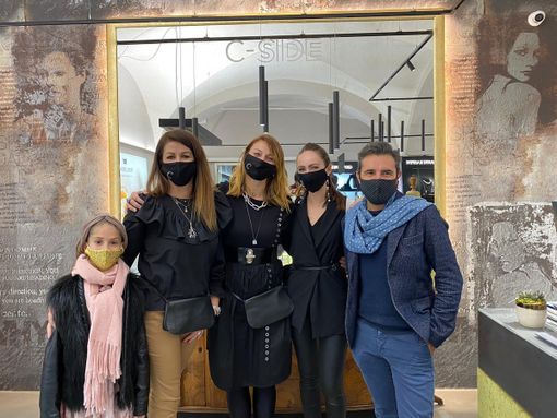 Il team Casciola Gioielli con il titolare Fabrizio, nel nuovo C-Side in piazza Risorgimento, 41 a Saluzzo