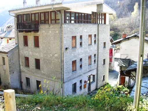 L'immobile che l'architetto Maurino voleva donare al Comune di Crissolo L'immobile che l'architetto Maurino voleva donare al Comune di Crissolo