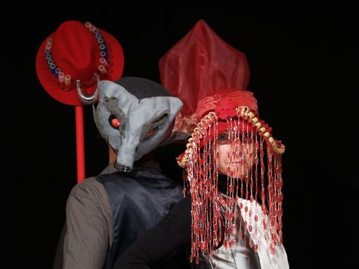 Al teatro Toselli di Cuneo arriva "Cappuccetto Rosso e il lupo solitario" Al teatro Toselli di Cuneo arriva "Cappuccetto Rosso e il lupo solitario"