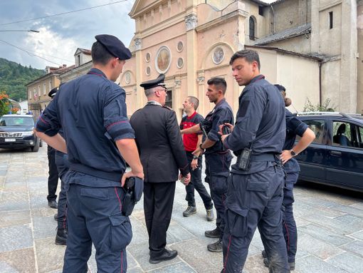 E' caccia all'uomo in valle Corsaglia: "Non è armato, non spareremo. Vogliamo arrestarlo"