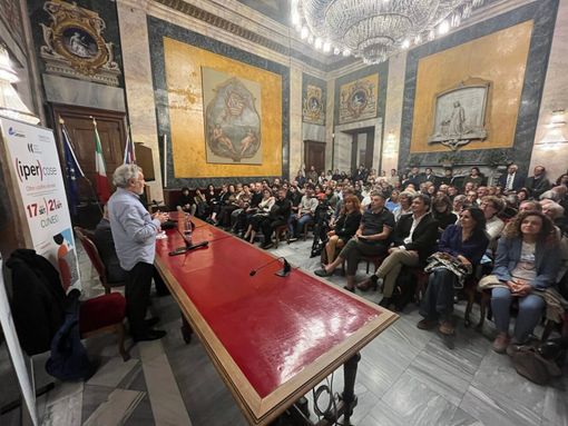 Piergiorgio Odifreddi ha incantato il pubblico accorso in massa all’inaugurazione della Summer School