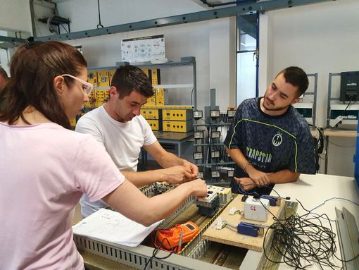 A Fossano in partenza il corso IFTS - Tecniche di manutenzione, riparazione e collaudo degli apparecchi dispositivi diagnostici [VIDEO]