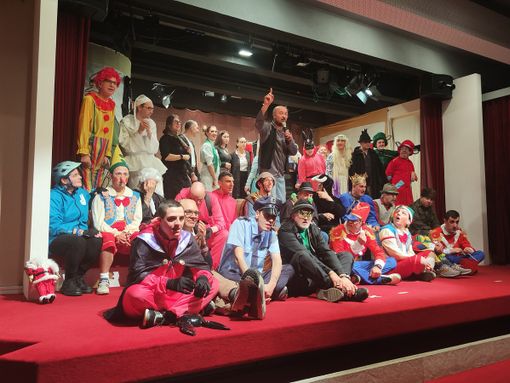 Alba, la Compagnia del Menestrello compie vent'anni e festeggia con uno spettacolo solidale