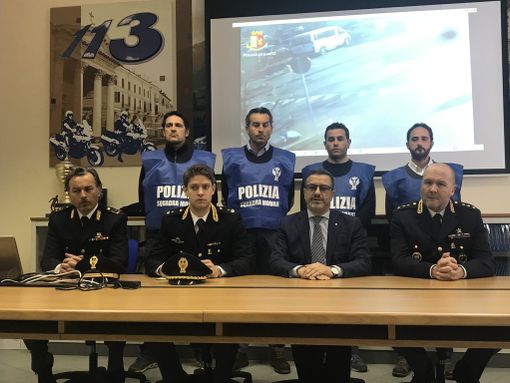 Furti nei parcheggi dei supermercati, in manette due conviventi: 4 colpi accertati, all'Ipercoop di Cuneo e al Mercatò di Cervasca