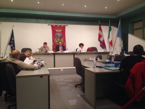 Borgo San Dalmazzo: il consiglio comunale si infiamma sulla concessione della palestra di arrampicata