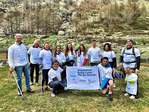 "Clean Up - Guardiani della Costa per un giorno", in azione per la pulizia del Vallone e del Piano del Valasco "Clean Up - Guardiani della Costa per un giorno", in azione per la pulizia del Vallone e del Piano del Valasco