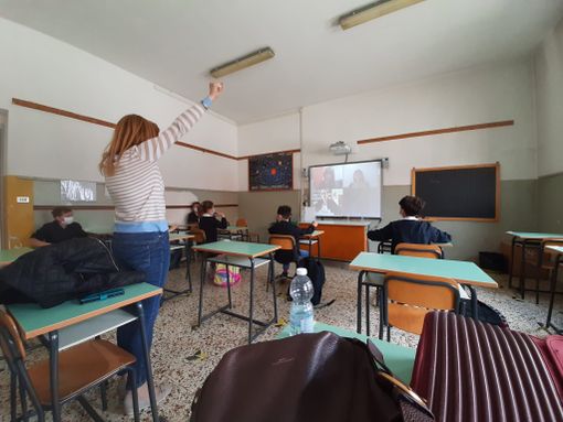 Torre San Giorgio: la scuola elementare vince il concorso "La scatola generosa" Torre San Giorgio: la scuola elementare vince il concorso "La scatola generosa"