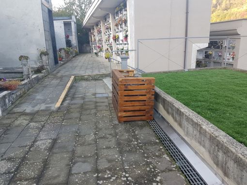 Cossano Belbo, volontari e Amministrazione al lavoro sugli spazi del cimitero comunale Cossano Belbo, volontari e Amministrazione al lavoro sugli spazi del cimitero comunale