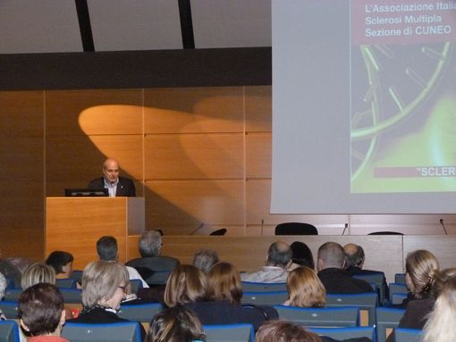 Il Sindaco di Alba Maurizio Marello al Convegno sulla sclerosi multipla: «Usciamo da questa crisi con una società più unita, più giusta, più equa»