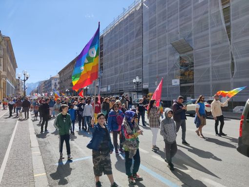 La Granda in marcia per la pace: tantissime associazioni e cittadini in corteo La Granda in marcia per la pace: tantissime associazioni e cittadini in corteo