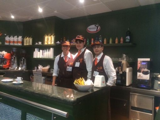 Dipendenti nel "nuovo" bar dell'ospedale