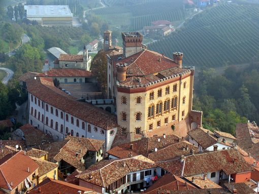 “Disegniamo l’arte” nei Castelli di Serralunga e Barolo