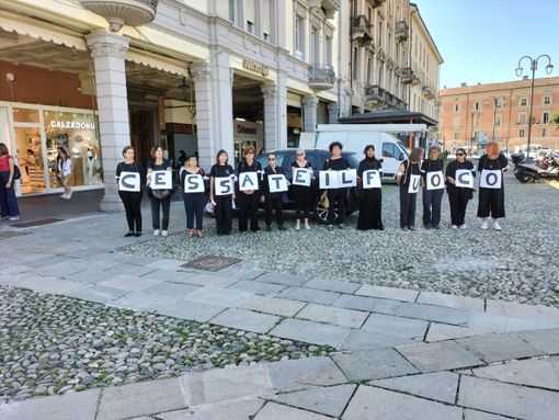"Se vogliamo continuare a esistere, fuori la guerra dalla Storia!"