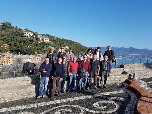 Venasca, la leva del '54 ricorda il prof. Elio Marchetti: "Sei stato e sarai sempre parte di noi"