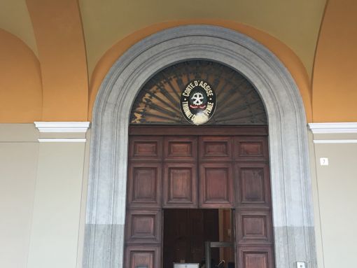 Lite per un carro attrezzi di troppo arrivato dopo un incidente: il fratello della vittima a processo per lesioni e ingiurie