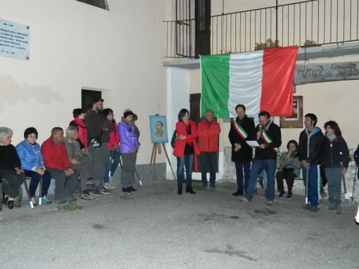 Oltre cento partecipanti alla fiaccolata Anpi a San Antonio Aradolo