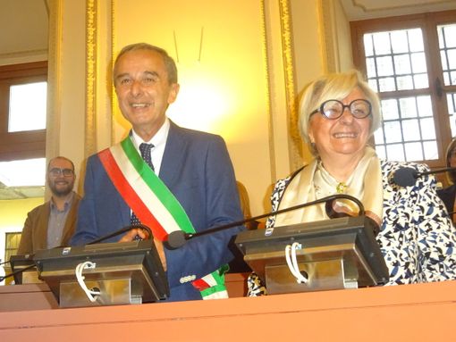 Gianni Fogliato in fascia tricolore: è ufficialmente il nuovo sindaco di Bra (Foto)