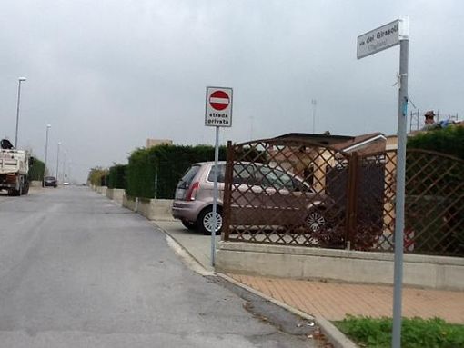 Fossano: Via dei Girasoli, strada privata ma aperta al pubblico