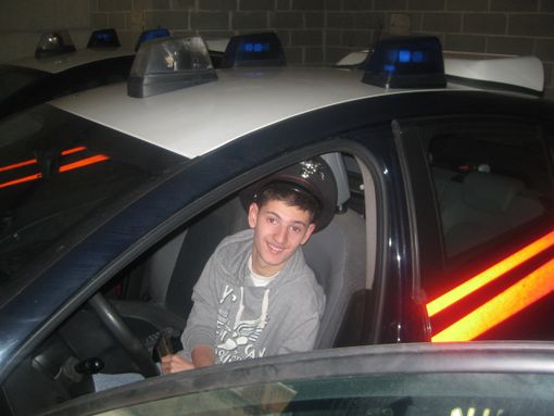 Carabiniere per un giorno: il diciottesimo compleanno di Robert Carabiniere per un giorno: il diciottesimo compleanno di Robert