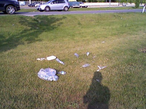 Bra: ancora esempi di inciviltà e di totale mancanza di senso civico Bra: ancora esempi di inciviltà e di totale mancanza di senso civico