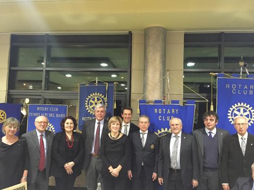 Serata interclub, i presidenti degli 8 Rotary della Granda