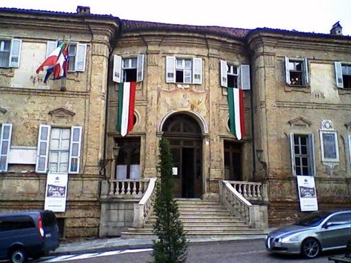 Una visita a Bra nelle sere di settembre significa gustare succulente "Cene in cortile"