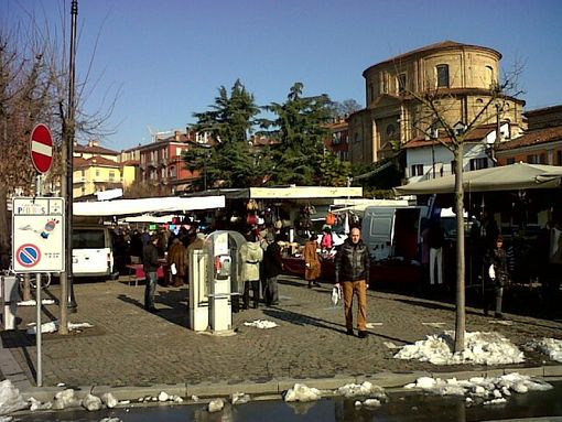 A Bra gli ambulanti si lamentano per i troppi controlli durante i giorni di mercato