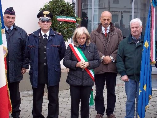 Minuto di raccoglimento a Bra per ricordare l'attentato di Nassirya