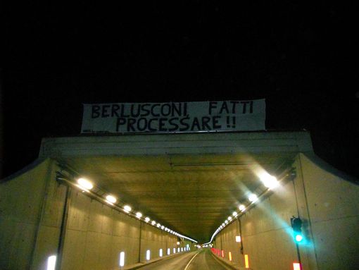 Ancora il parere di un lettore sullo striscione esposto dai giovani cuneesi Ancora il parere di un lettore sullo striscione esposto dai giovani cuneesi