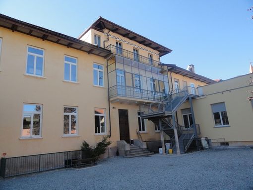 Piasco: inaugurati ieri i lavori di sistemazione della Materna e delle Elementari del paese