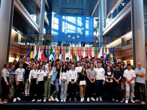Le classi quinta del liceo Bodoni a Strasburgo Le classi quinta del liceo Bodoni a Strasburgo
