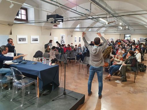 Momenti della prima sperimentale del &quot;cantiere adolescenti2 di Saluzzo