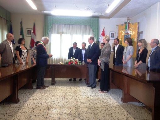 Alberto II di Monaco è un cittadino onorario di Paroldo Alberto II di Monaco è un cittadino onorario di Paroldo