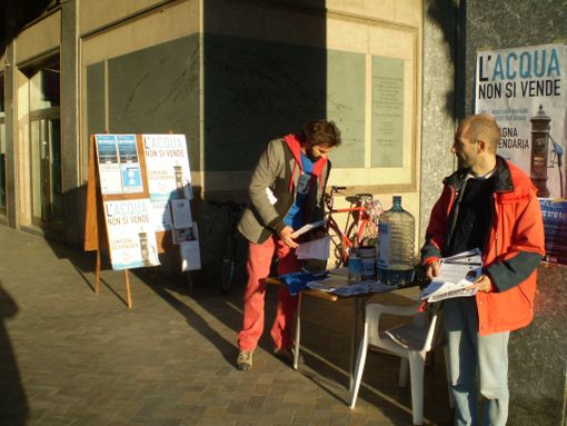 Iniziative in tutta la Granda per discutere informare sull'acqua bene comune