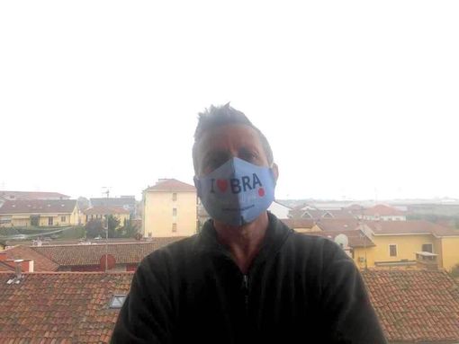 Bra, sul gruppo Facebook ‘Bra. Di tutto, di più’, l’originale e salutare contest promosso da Enrico Sunda