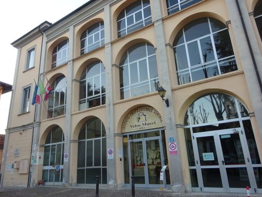 Bra, l’IPS Mucci si rifà il look dal punto di vista digitale