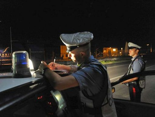 Ruba un portafogli con 1000 euro in contanti ma viene arrestato dai Carabinieri