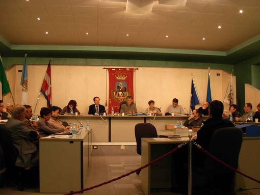 Anche il consiglio comunale di Borgo approva lo Statuto e l’adesione all’Unione dei Comuni Anche il consiglio comunale di Borgo approva lo Statuto e l’adesione all’Unione dei Comuni