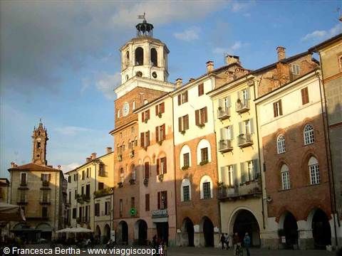 A Savigliano riordinato e digitalizzato l'archivio della famiglia Santa Rosa