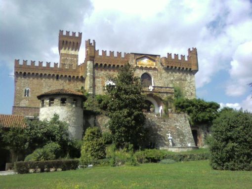 Riapre, dopo 12 anni di chiusura, il castello di Castellar