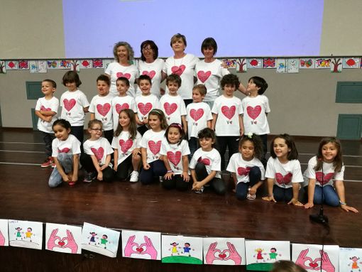 E' tempo di spettacolo di fine anno alla Scuola materna Collodi di Bra E' tempo di spettacolo di fine anno alla Scuola materna Collodi di Bra