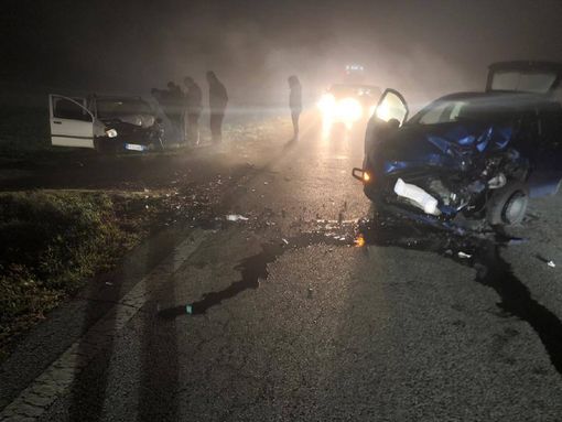 Scontro tra due auto sulla Reale in direzione Fossano
