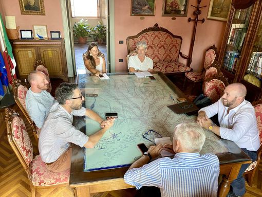 Saluzzo, il sindaco Demaria incontra Arenaways: "Il ritorno dei treni avrà importanti ricadute sulle Terre del Monviso" Saluzzo, il sindaco Demaria incontra Arenaways: "Il ritorno dei treni avrà importanti ricadute sulle Terre del Monviso"