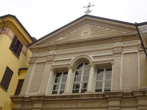 La chiesa dei Battuti Neri di Bra, intitolata a San Giovanni Battista Decollato