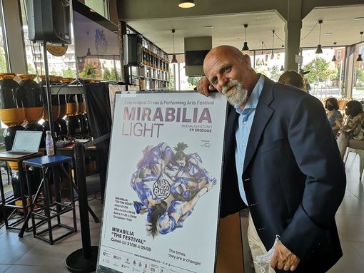 Ricchissima edizione di Mirabilia: tappa a Cuneo con spettacoli di circo, danza, teatro di strada e concerti